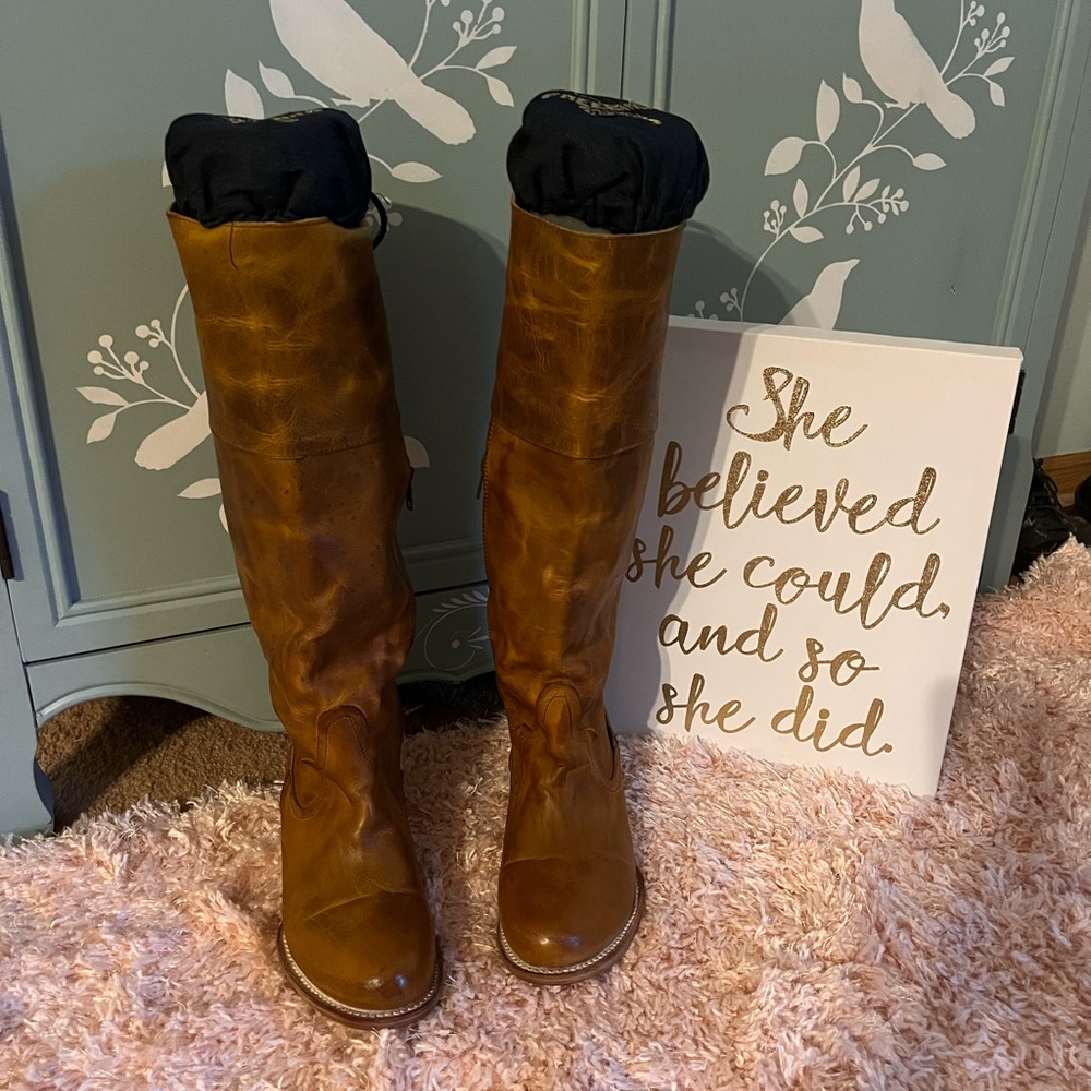 Freebird CYN boots Sz 10